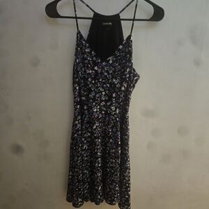 🌿"Express"Floral Spaghetti Strap Dress